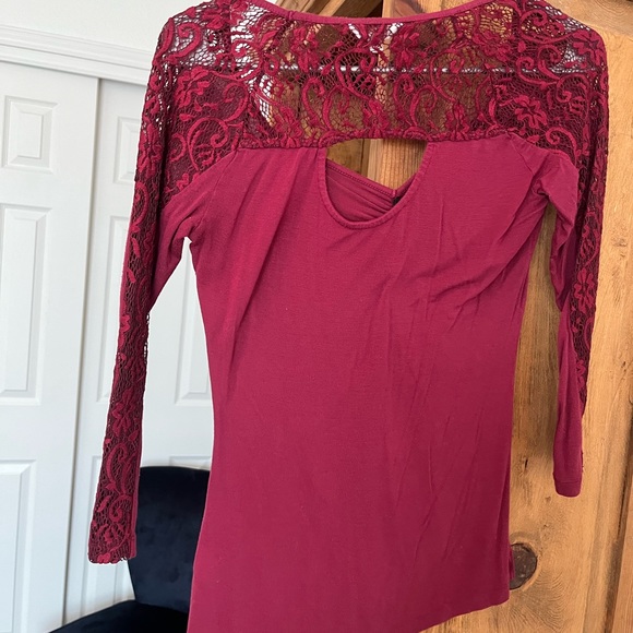 Maroon Candies top - Picture 3 of 3